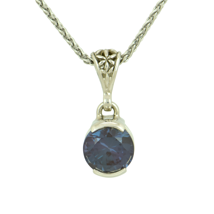 Alexandrite Chrysoberyl Pendant, Round Cut, set in Sterling Silver plated in White Rhodium