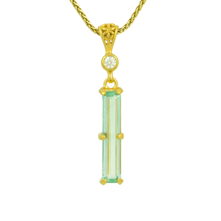 Paraiba Beryl Pendant