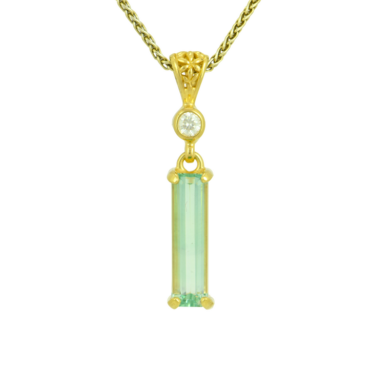 Paraiba Beryl Pendant