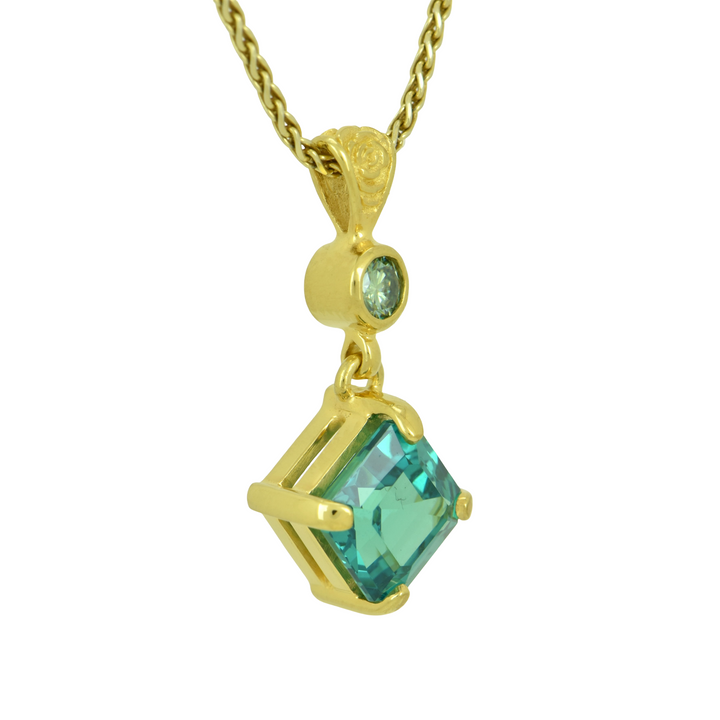 Green Chrysoberyl Pendant