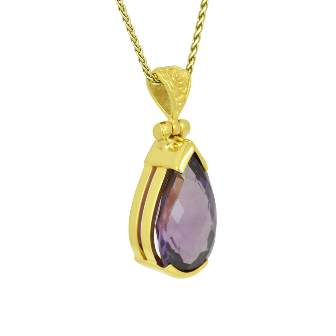 Alexandrite Effect Sapphire Pendant