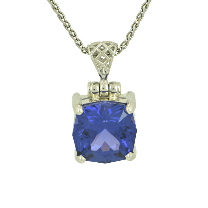 Zao Gongen YAG Tanzanite Pendant