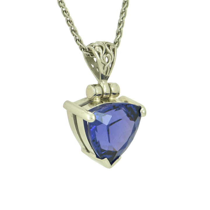 Zao Gongen YAG Tanzanite Pendant