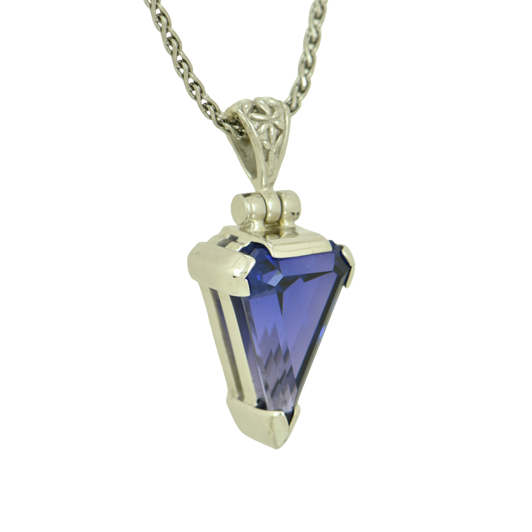 Zao Gongen YAG Tanzanite Pendant