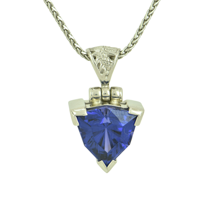 Zao Gongen YAG Tanzanite Pendant
