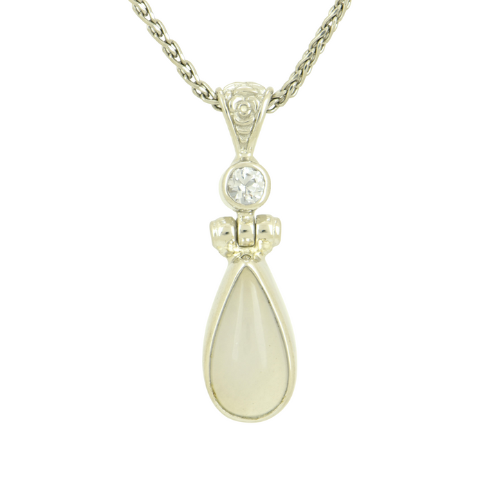 Chalcedony Pendant