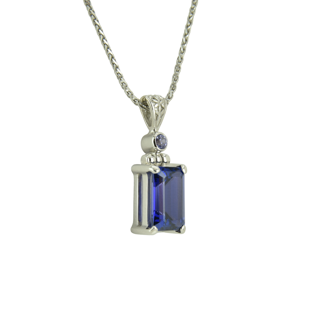 Zao Gongen YAG Tanzanite
