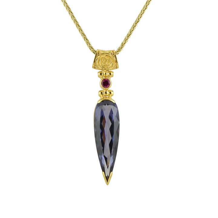 Alexandrite Effect Sapphire