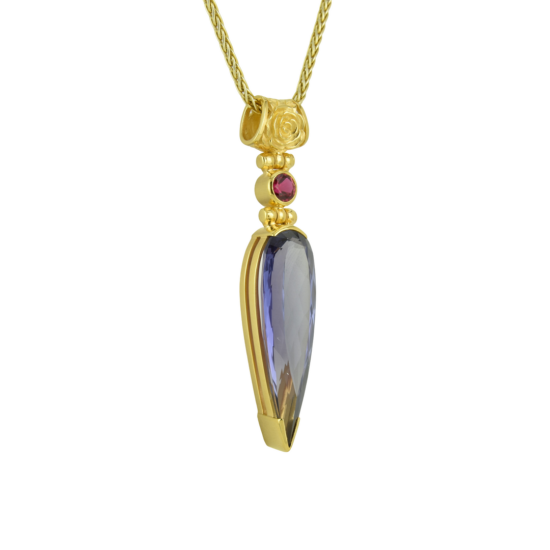 Alexandrite Effect Sapphire