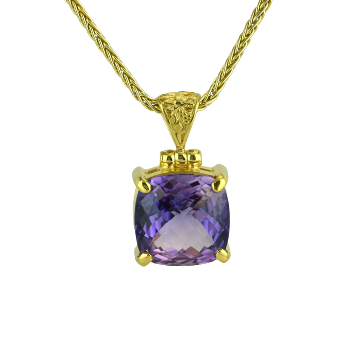 Tanzanite Effect Sapphire Pendant