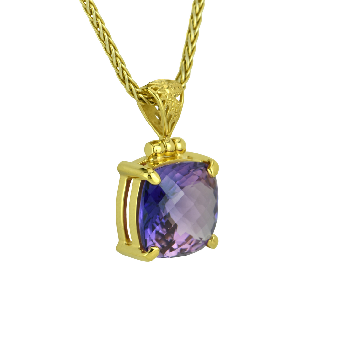 Tanzanite Effect Sapphire Pendant