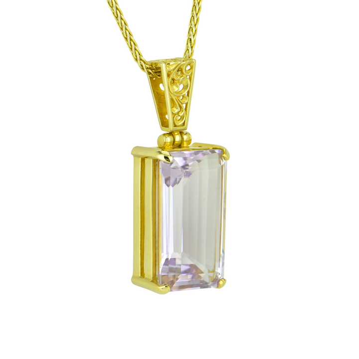 Lavender de Fleur Amethyst Pendant