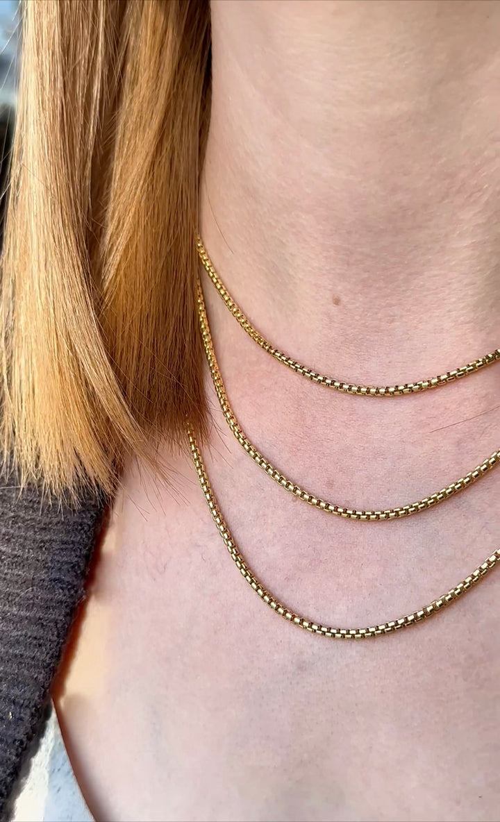 Italian 18K Gold Round Box Chain