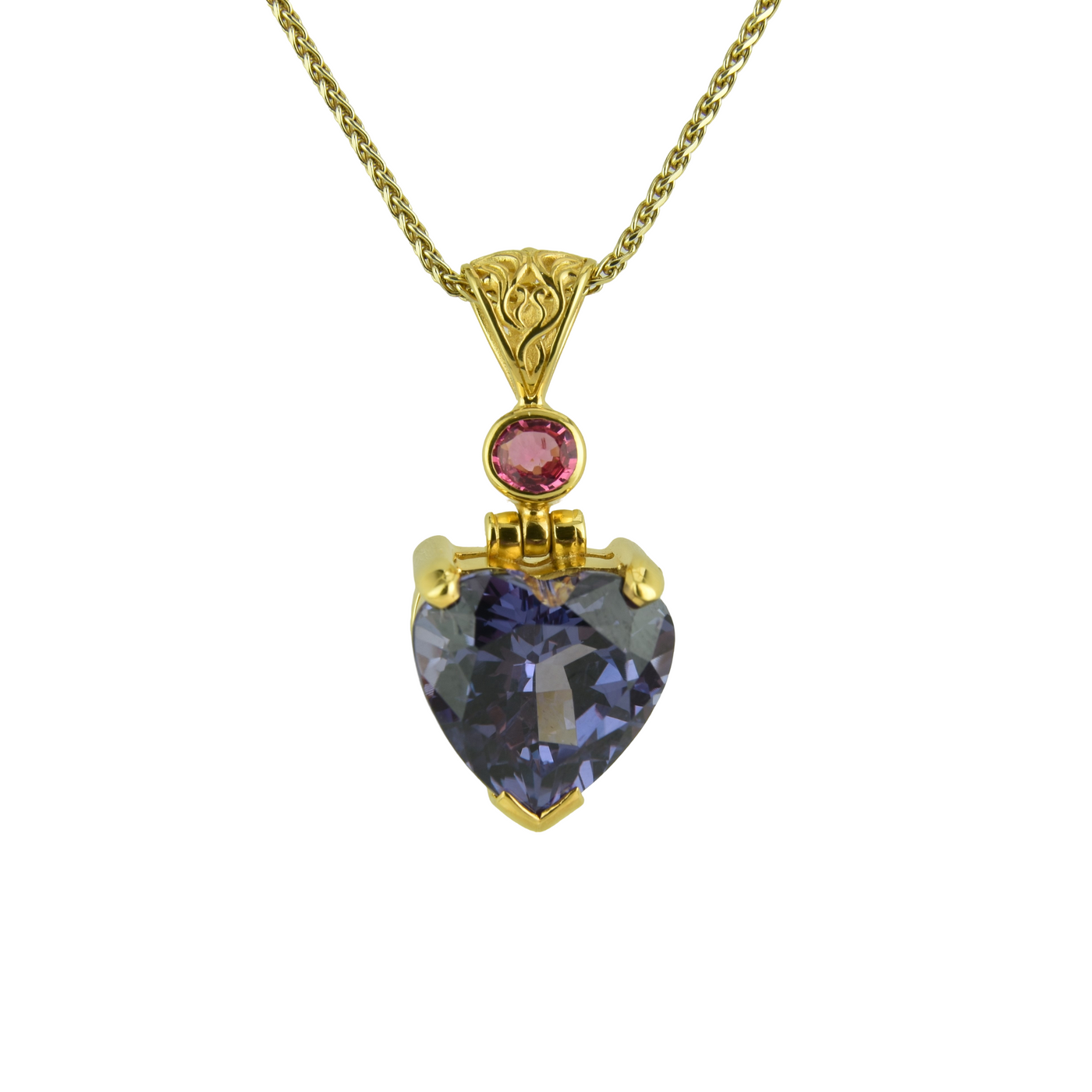 Alexandrite Effect Sapphire
