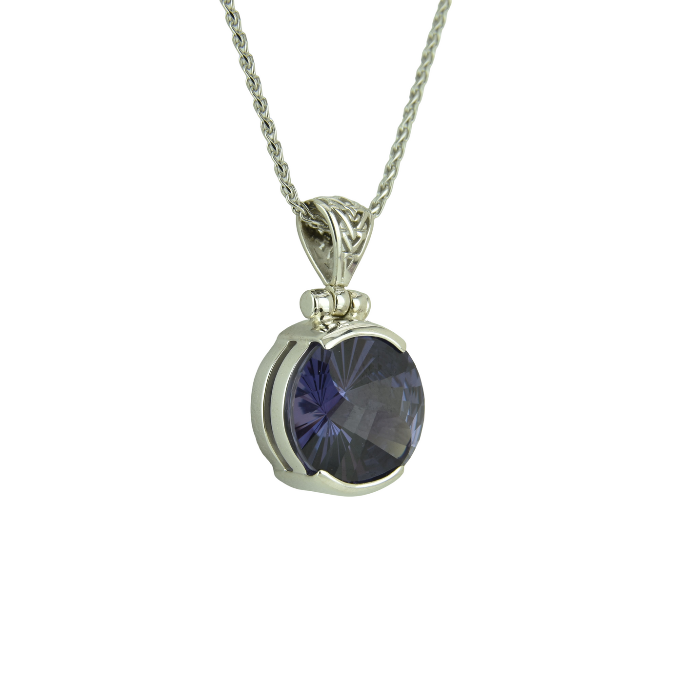 Alexandrite Effect Sapphire