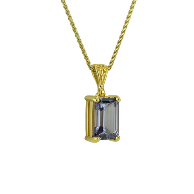 Alexandrite Effect Sapphire