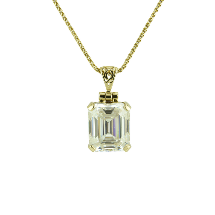 White Moissanite